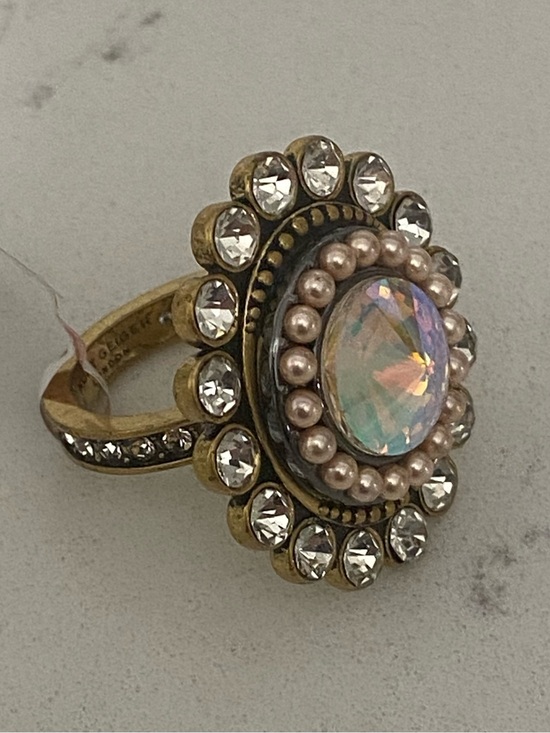 Kurt Geiger Jewelry - Kurt Geiger Octavia Cocktail Ring Size 8 NWT Goldtone plate/crystal Vintage Look